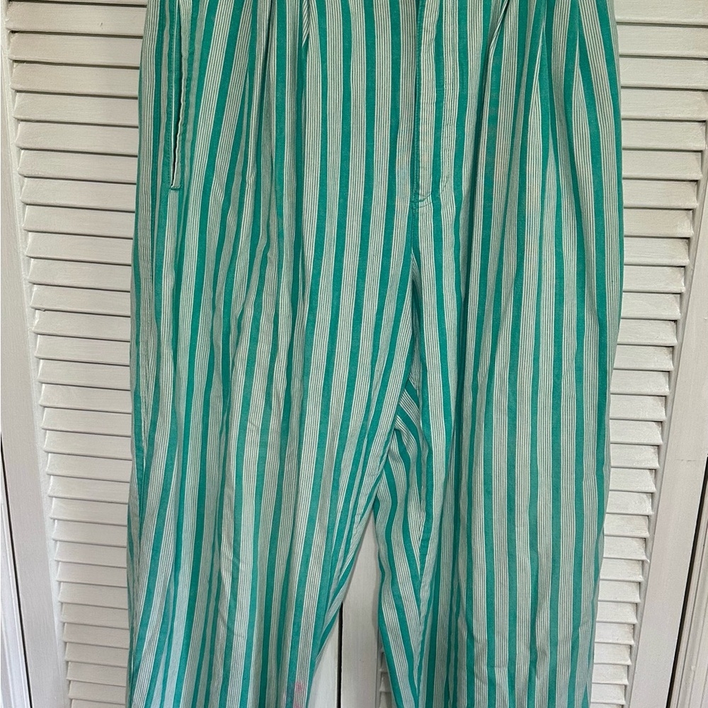 Vintage Liz sport light weight pants.